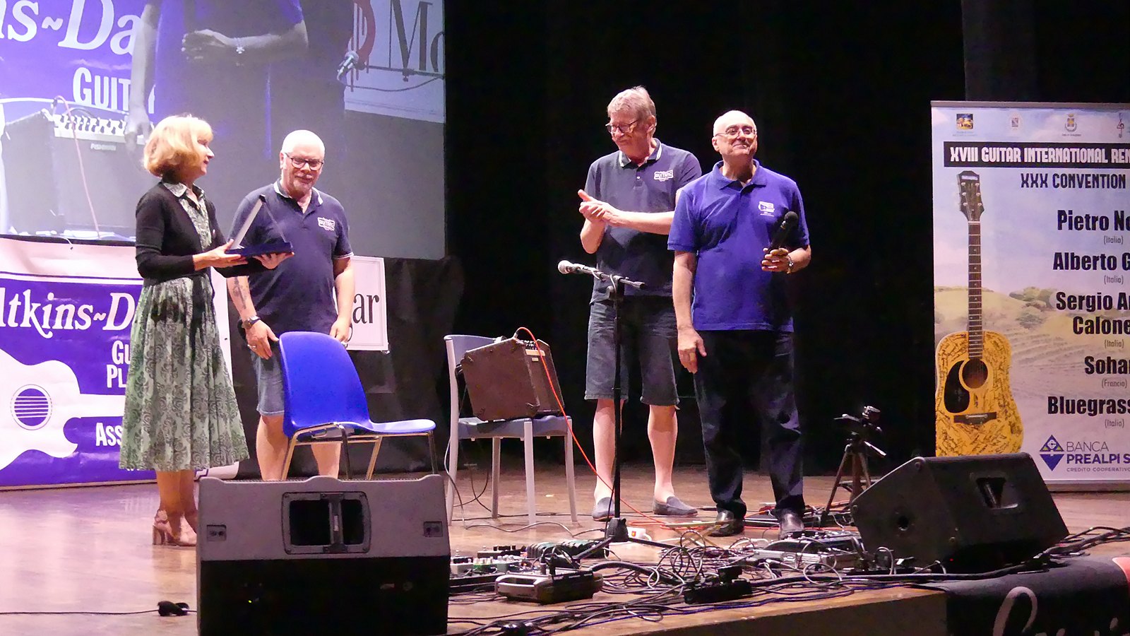 ADGPA Italie 2023 remise de la plaque souvenir